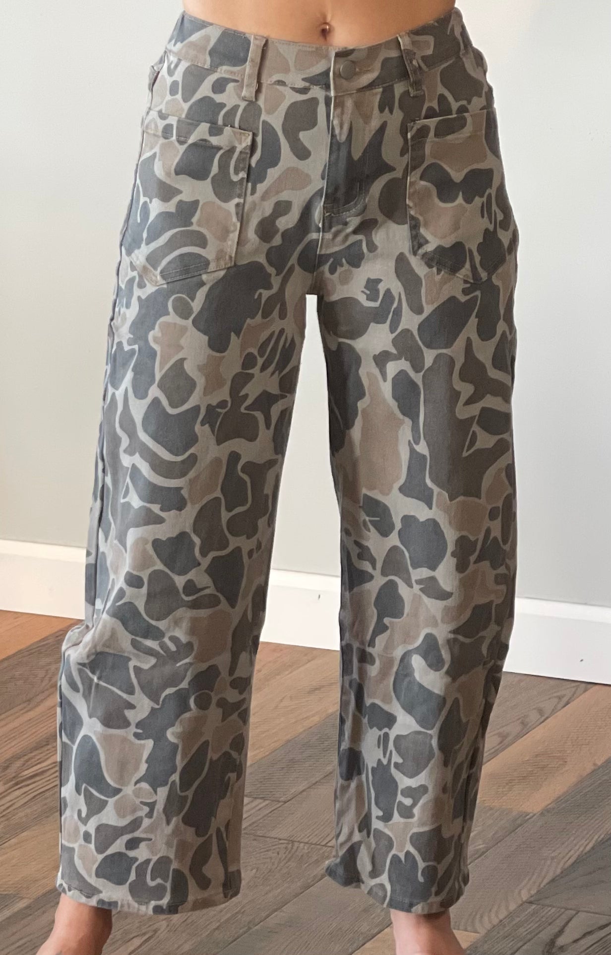 Camouflage Barrel Jean