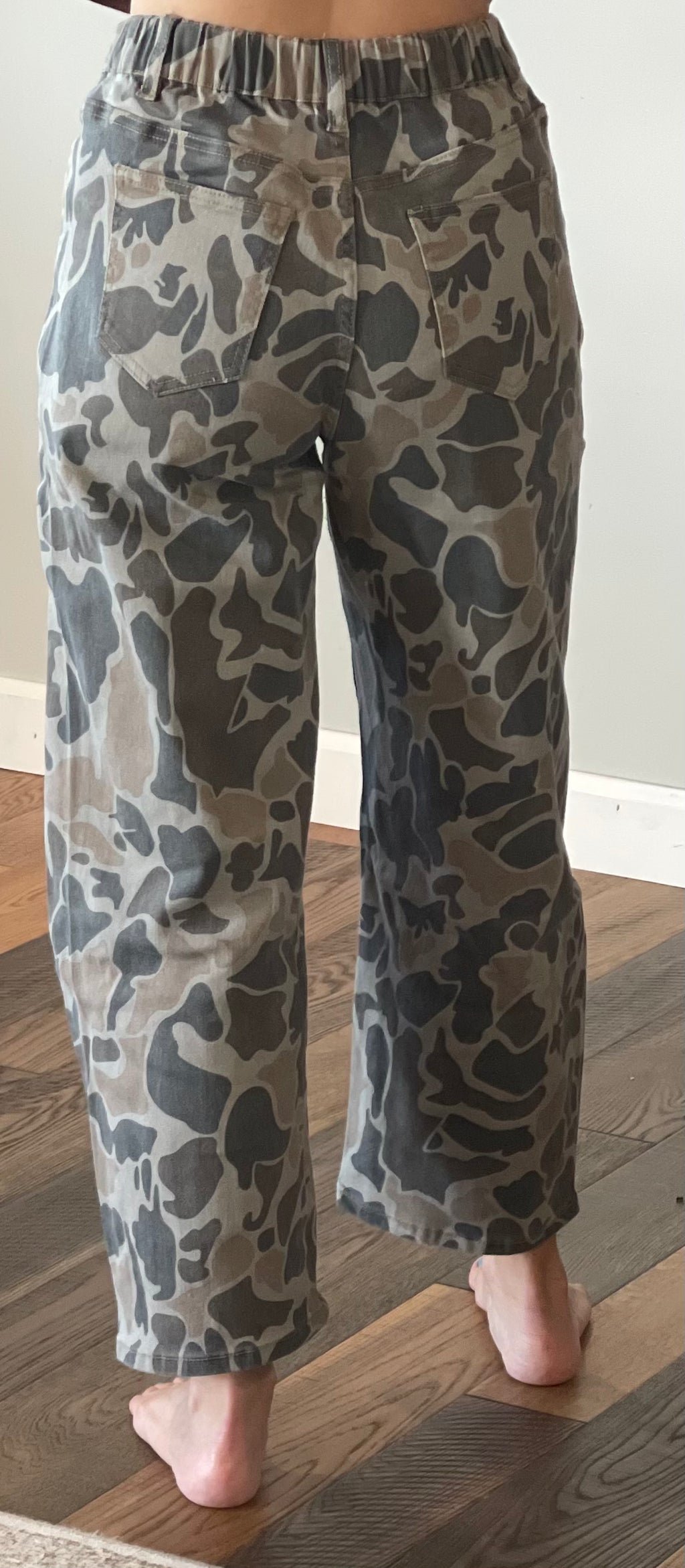 Camouflage Barrel Jean