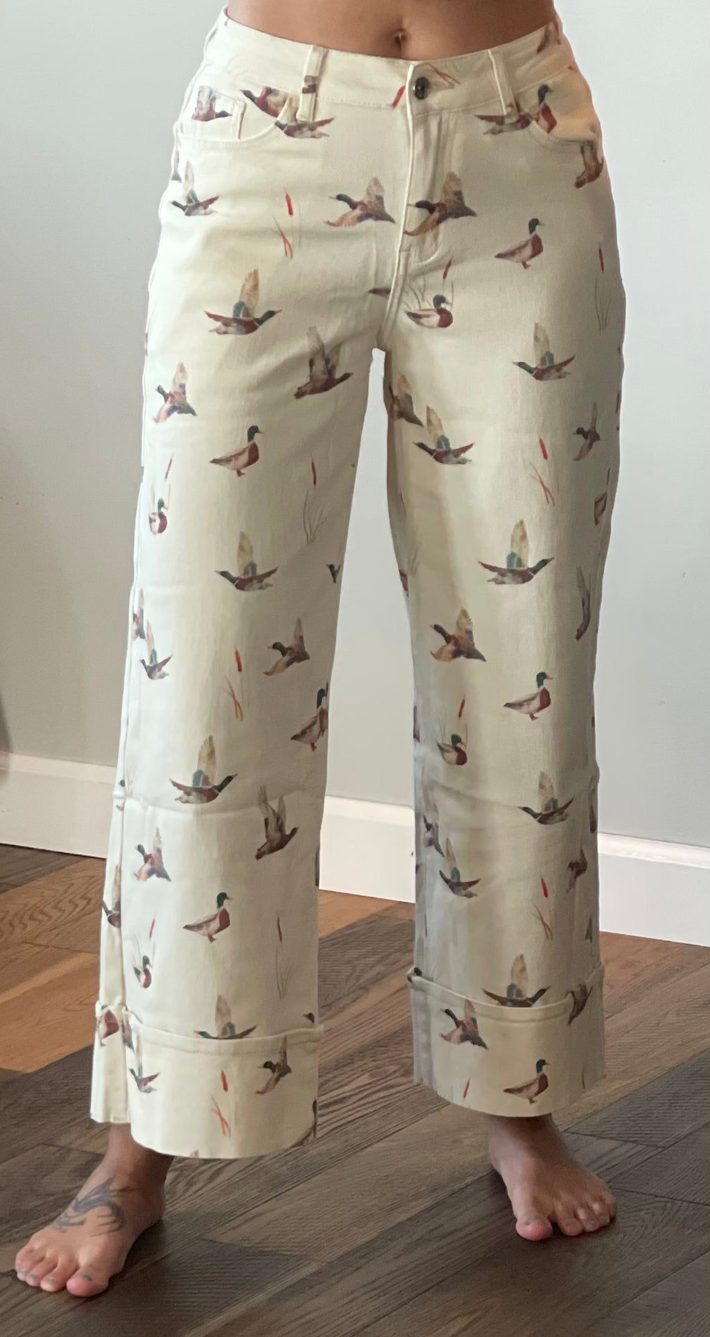 Mallard Printed Cuffed Hem Shift Jeans